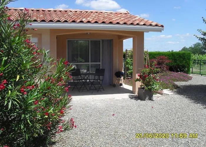 Maisonnette Neuve A La Campagne